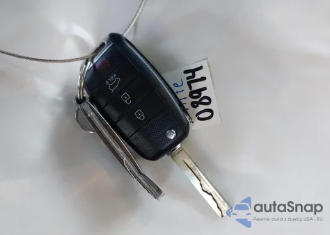 2020 Kia Sorento 2.4L Lx z USA, uszkodzony, nr VIN 5XYPG4A38LG691996